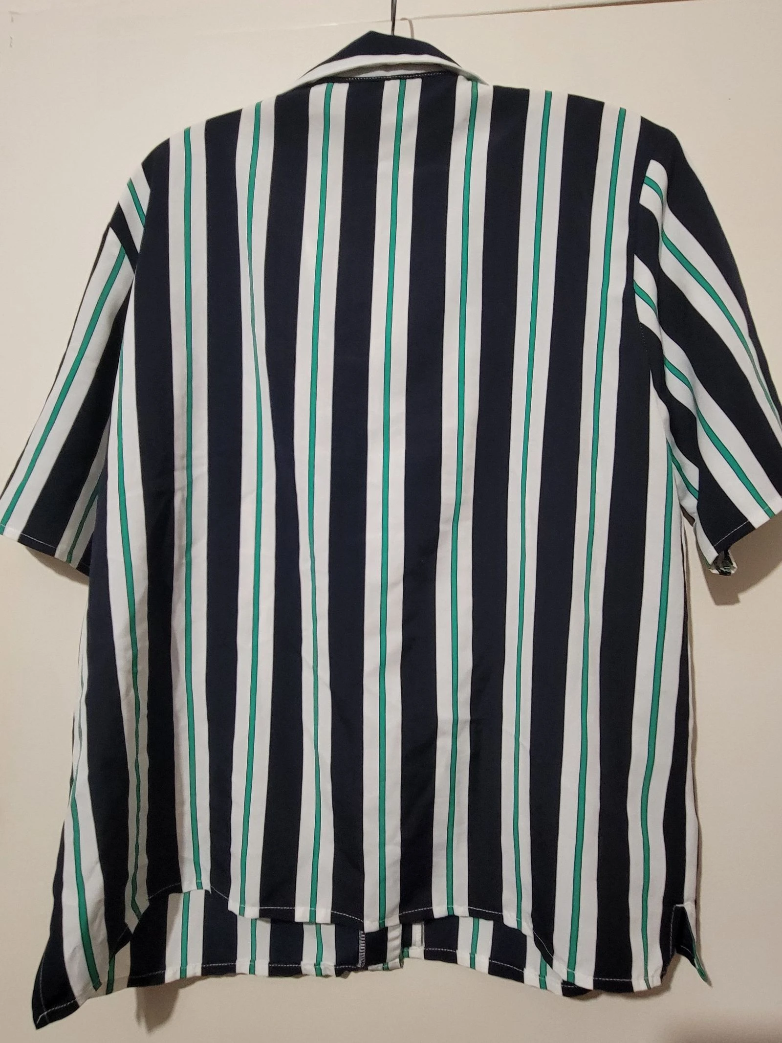Lindo blusão fluido listrado tamanho 40-42 – photo 3
